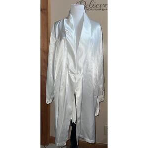 Vintage Oscar De La Renta white silky lingerie robe Size L- READ